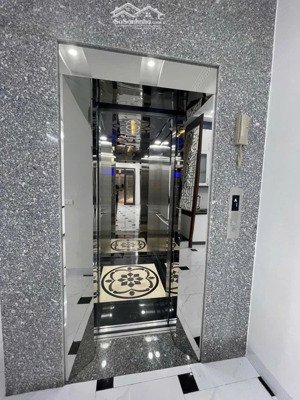 bán nhà trương định, 5 tầng thang máy, nhà mới toanh gần phố 37.8m hơn 9tỷ chút