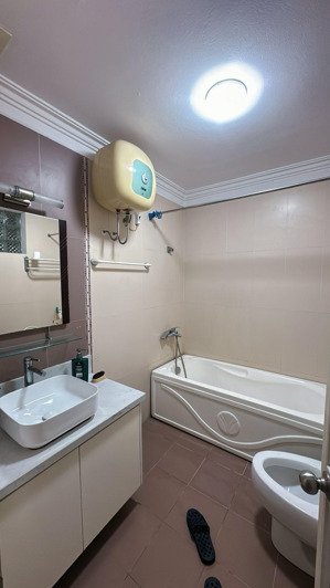 nhà hoàng ngân - oto ngủ trong nhà - sát phố - ngõ thông kinh doanh - 2 mặt thoáng