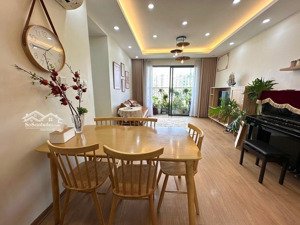 bohemia lê văn thiêm - cần bán căn 2 pn - dt 86m2 - giá 7,5 tỷ full nội thất - lh 