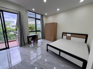 cho thuê chdv cát lái gần cảng gần umt full nt ở được ngay cửa sổ 4tr, ban công 4tr5 như hình