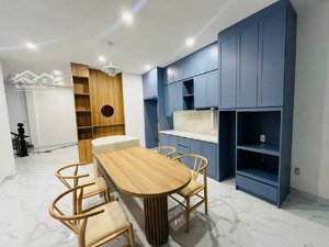 bán gấp biệt thự mini p. phú thuận, q7 - oto đậu nhà 2 chiếc - 2 tầng - 8.4m x 14.5m - chỉ 12.3 tỷ