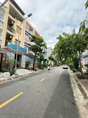 bán nhà 4 tầng mặt phố ngay cao đức lân-bùi tá hán, an phú an khánh q2, chỉ 18.x tỉ