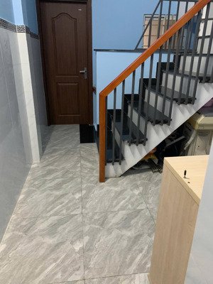 cho thuê phòng tại đường cô bắc,15 mét giá 3 triệu lh trang