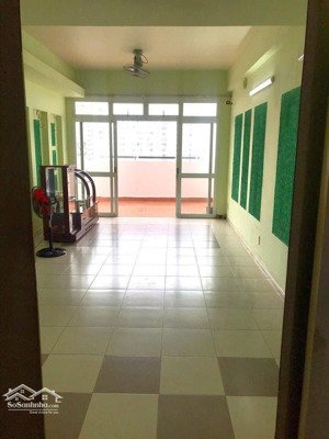 bán căn 121m2 , 2 tỷ 500, shr , chung cư vĩnh tường . lh trâm 