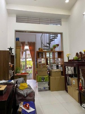 nhà đẹp p7, tân bình, ngang gần 4m, hxh 5m, 4 tầng, chỉ 5.3 tỷ