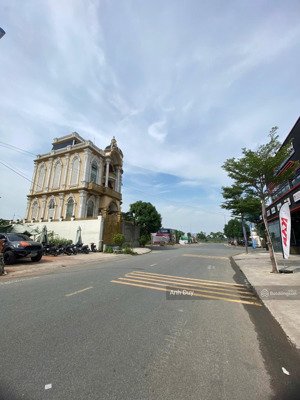 mặt tiền đường số 12, an khánh, q.2. dt: 11 x 35m (365m2). xd: hầm + 7 tầng. lề đường 5m. 79.5 tỷ