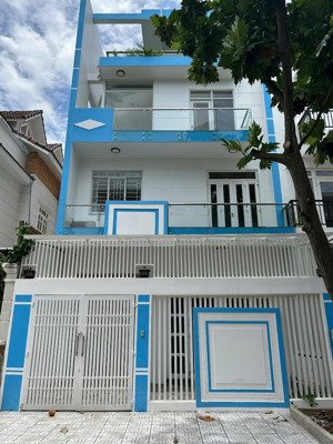 bán nhà 14.9 tỷ khu dự án nam long phường phước long b quận 9