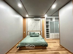 bán biệt thự nguyễn ân, đối diện công viên, có hồ bơi dt 200m2