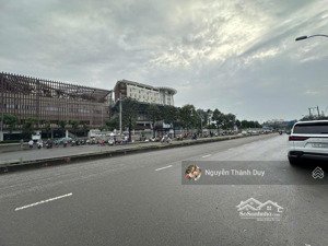 mặt tiền đường 400 ngay bệnh viện ung bướu 2 - 455m2 ngang 10x46m vuông vức full thổ - giá 78 tỷ tl