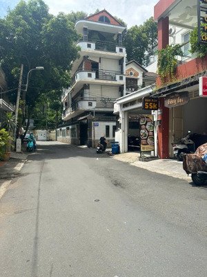 5 x 20m, 4 tầng - st, mt phan sào nam, giá 18 tỷ