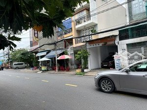 bán nhà mặt tiền đường nguyễn hữu tiến dt 4,5x20 đúc 1 tấm bán 12 tỷ lh hiểu