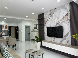 bán nhanh căn hộ sky garden, pmh, q7 nhà đủ nội thất, giá siêu rẻ. lh: em huân