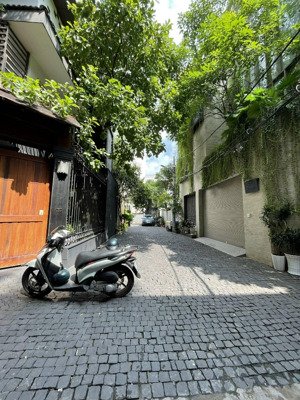 bán nhà đường ung văn khiêm ,dt 15x22 giá chưa tới 90 triệu/m2