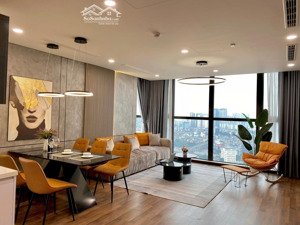 chính chủ cho thuê chung cư brg - 25 lê văn lương. 120m, 3 ngủ 2wc, đủ đồ. giá 27tr. 0917,;748.:822