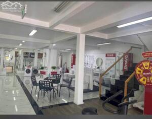 Cho thuê nhà mặt tiền đường 3/2, gần ngã tư trần hoàng na