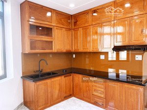 nhà mới 4pn 3 tầng 2 mặt tiền đường mai an tiêm cách biển hòn chồng nha trang chỉ 800m sổ hoàn công