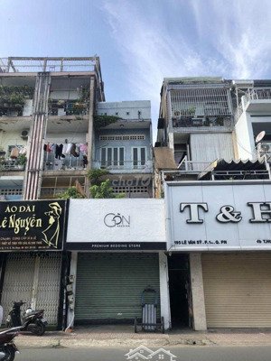 bán nhà mặt tiền lê văn sỹ phú nhuận