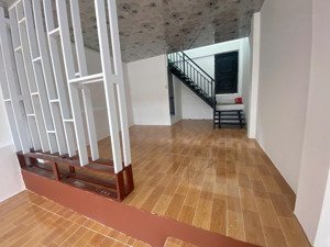 cho thuê nhà nguyên căn mới xây đường ngô văn sở vĩnh hòa nha trang 2 phòng ngủ giá 5 triệu