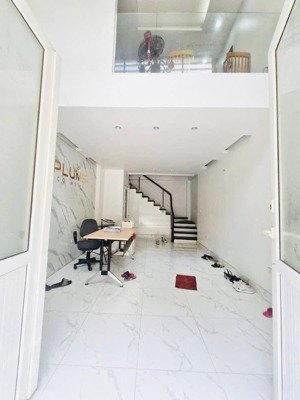 siêu phẩm nguyễn văn trỗi hà đông mặt phố ,lô góc - kinh doanh ô tô tránh dt:35m x 5tầng x mt4,4m