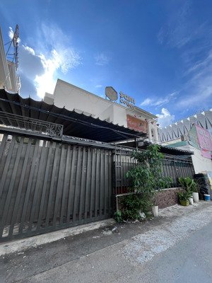 biệt thự 191 hoàng văn thụ, p8, phú nhuận, giá tốt - 15x18m