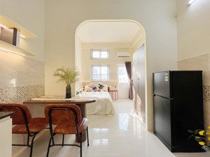 cực hot tại ngã tư hàng xanh - chdv chính chủ mới 100% giá cực sốc - thuận tiện đi lại trường đh