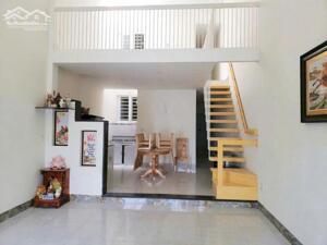 Cho thuê nhà 1T1L full nội thất ngay chợ 26 Tân Phong, chỉ 8tr