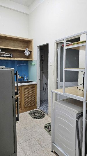 cho thuê căn hộ 212b nguyễn trãi ngay ốc đào quận 1, dt 60m2 2pn, 1 phòng khách, 1 bếp, 1 toilet