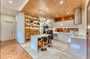 cần bán gấp penthouse góc park 4.04 vinhomes central park