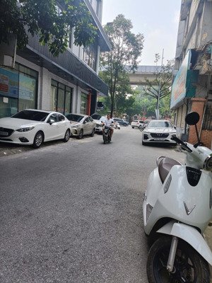 giảm 1,5 tỷ trần phú mộ lao 90m 6 tầng mặt tiền 6.8m vị trí kinh doanh đỉnh giá đầu tư