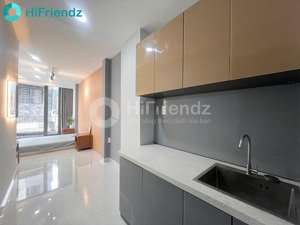 studio ban công nhà mới 100% - ngay chân cầu phú mỹ | bãi xe rộng - miễn phí xe