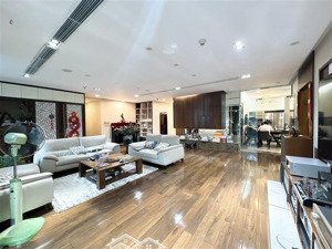 bán căn hộ vincom bà triệu - 300m2, full nội thất sang trọng - 3 chỗ đỗ ô tô riêng - 53,5 tỷ