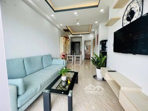 chính chủ bán căn hoàng quân toà a2 view phố đông nam thoáng mát cả ngày