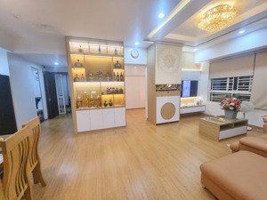 bán gấp căn góc tòa hemisco xa la, hà đông, 82m2 nội thất cao cấp, 2pn miễn tg 