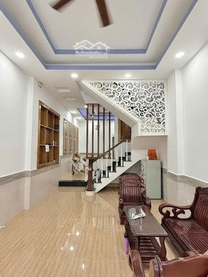 nhà hai mặt tiền đường lớn kinh doanh phú nhuận - 65 m2 - 3 tầng btct - nhỉnh 12 tỷ