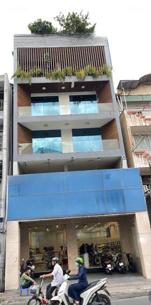 ngang 7m -55 triệu khu vip hà đô q10