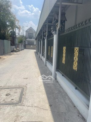 cần bán gấp căn nhà biệt thự p. tân hưng thuận, q. 12, dt: 8m x 16m giá 8,9 tỷ