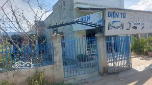 bán nhà chính chủ cấp 4(177m2), đường xe tải , cách quốc lộ 1a 200m,shr,đất full thổ cư,