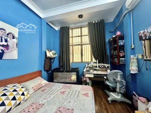bán nhà trần quốc hoàn, cầu giấy, 40m2, 5 tầng, 5pn, 2 thoáng trước sau, ô tô qua nhà, giá 14,5 tỷ