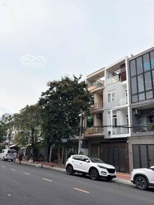 nhà mặt tiền đường 20m - kế parc mall quận 8 - 4 tầng chắc chắn - 14 tỷ