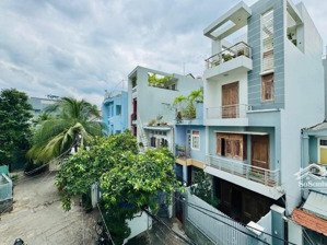 khu vip bình thạnh ngay phan đăng lưu. mặt tiền đường 6m. 5pn 4wc có thể gia tăng phòng làm chdv