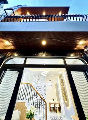 bán nhà riêng siêu hot tại huỳnh văn bánh, 5,25 tỷ, 27m2, 2pn, 2wc