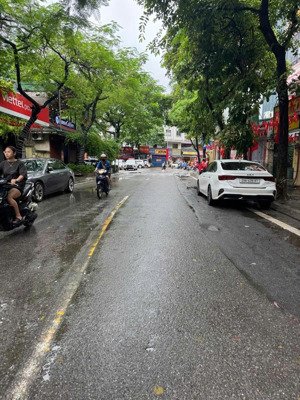 bán nhà mặt phố nguyễn văn trỗi - hà đông - lô góc kinh doanh - ô tô tránh - gần hồ - 30m2 11.2 tỷ