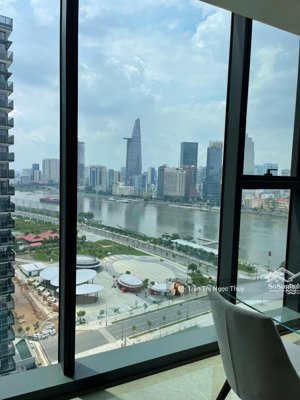 the opera 3-bed 130 m2 | iconic & fireworks view | contact: 