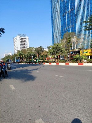 bán nhà mặt phố tại đường văn cao 145m2, 9 tầng 1 hầm giá 85 tỷ. tây hồ