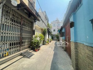 bán nhà riêng 71m2, ngang 6m - hẻm xe tải 6m, đường dương đức hiền, quận tân phú