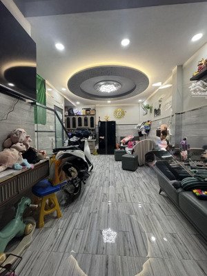 nhà riêng 49m2, 2pn, 2wc tại hậu giang, q6, tp.hcm, giá 4,3 tỷ, hàng hiếm!