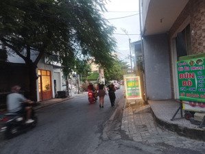 chủ gởi bán 2tầng mặt tiền mỹ đa đông ngủ hành sơn tpđn