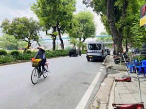 bán nhà mặt phố trúc bạch, 30 tỷ, 50m2, giá ưu đãi