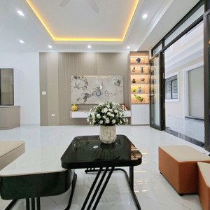 còn 1 căn duy nhất - phú minh - 5 tầng chỉ nhỉnh 5 tỷ - ngõ nông sát phố