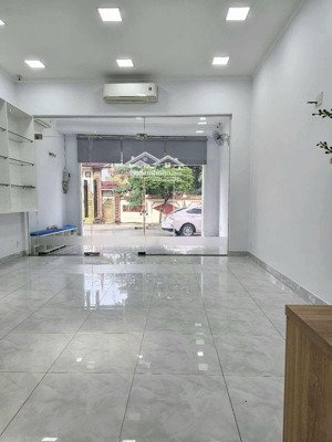 bán nhà mặt tiền 3 tầng đường đình phong phú phường tăng nhơn phú b quận 9. giá chỉ 10 tỷ tl mạnh.